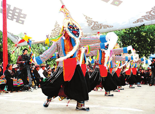 Shoton Festival Performance